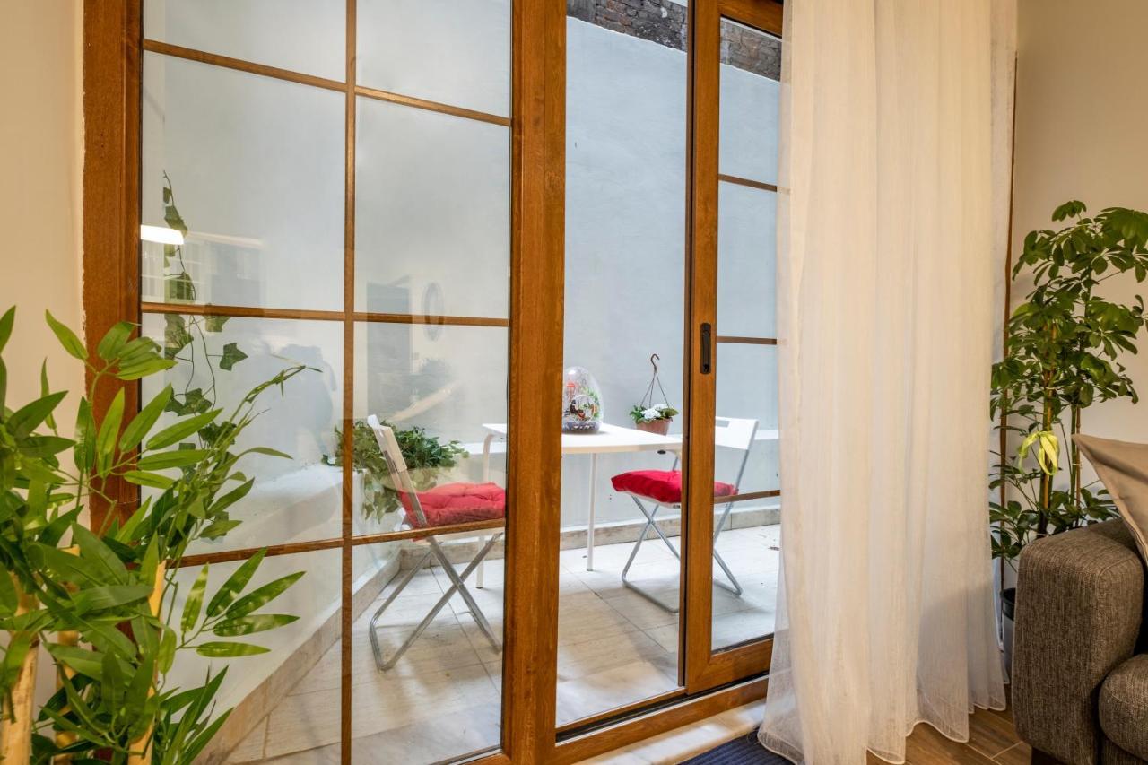 דירות איסטמבול Spacious And Comfy 2Br In The Heart Of Cihangir מראה חיצוני תמונה